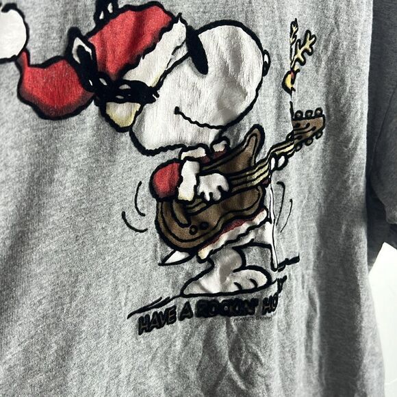 🔥🔥 Vintage Licensed PEANUTS SNOOPY Have a Rockin’ Holiday T-Shirt - Sz L - EUC - Picture 5 of 10